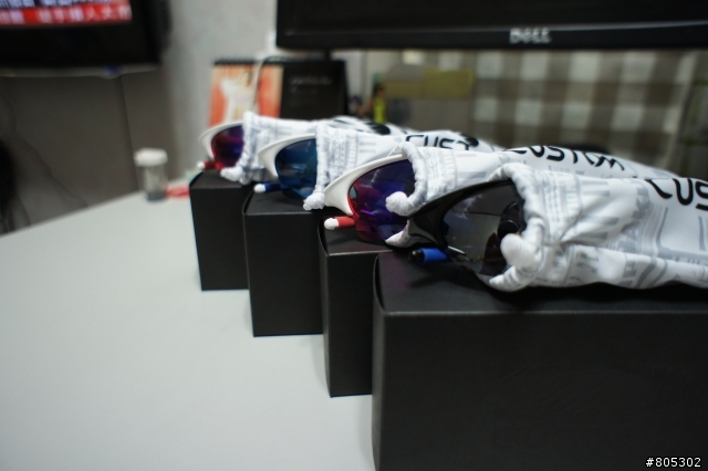 [開箱] CUSTOM Oakley Half Jacket