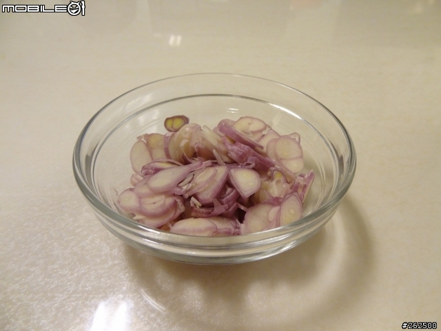 [chef料理廚房] 泰簡單~10min簡單完成。打拋肉。