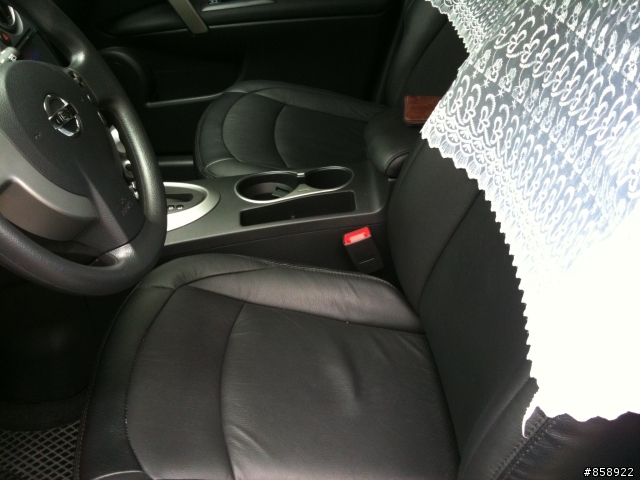 2011Nissan Rogue SL珍珠白之非常不專業之開箱文
