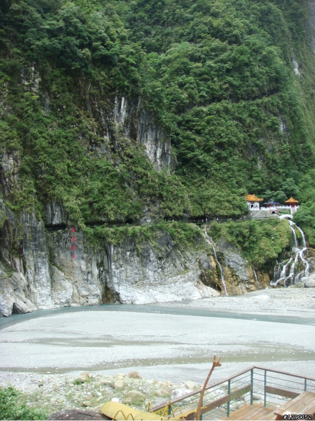 最後一年暑假那就衝吧!!環島行2011-06-28~07-08 八天七夜的旅程!!