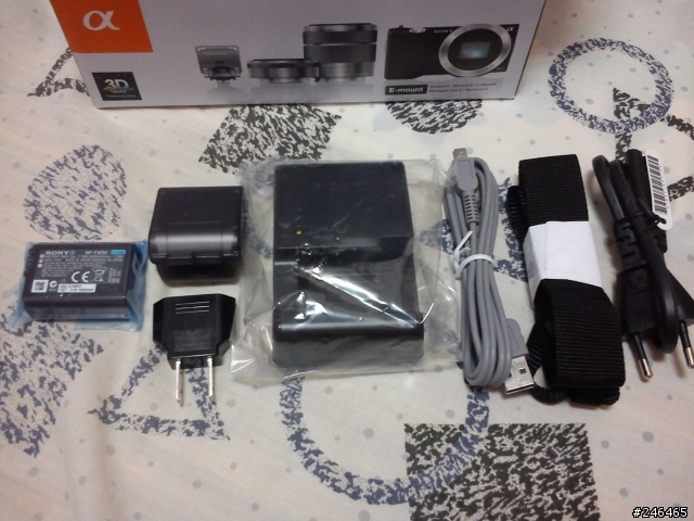在Y購買的NEX-5D金色版