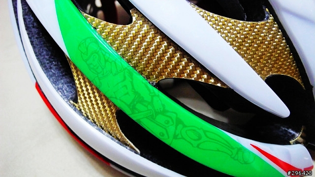 Lazer Helium Road Warriors helmet 90週年紀念版