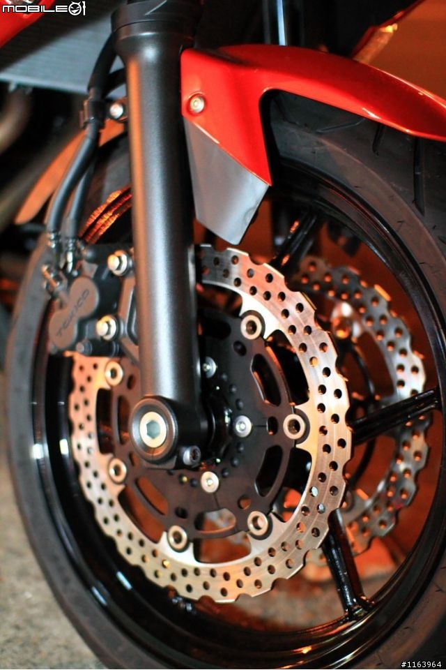 Kawasaki ER6F 2011 夢想實現 開箱文