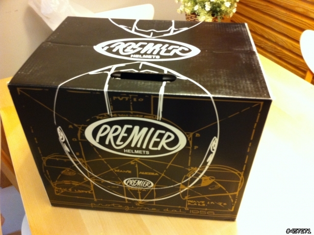 [簡單開箱] PREMIER 安全帽