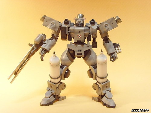 HG 1/144 鐵人宇宙型