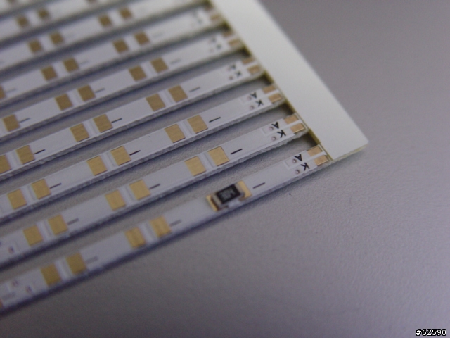 [討論]解三鎖的301K電阻可以用更精密的SMD 300K電阻代用嗎?