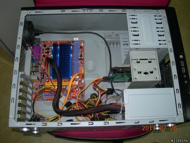 開箱：梅捷 soyo atom d525 ddr3 p5d3-L