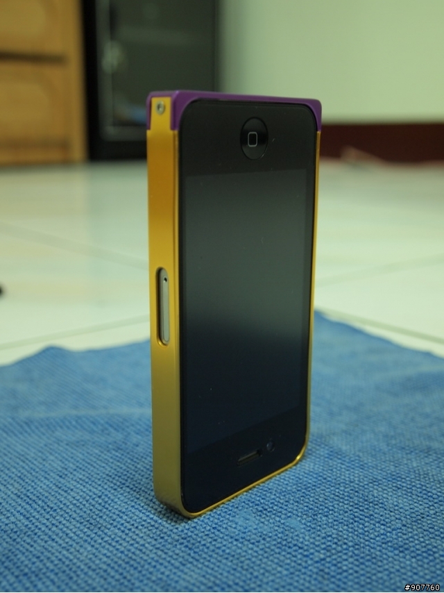 [分享]開到爛的IPHONE4,但外型大不同!