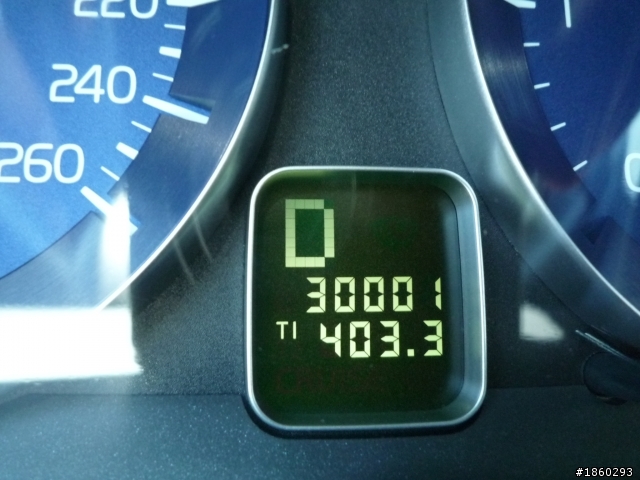 V50 D4 R  6個月滿30000km+後廂隔網開箱