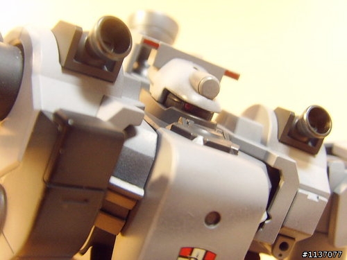 HG 1/144 鐵人宇宙型