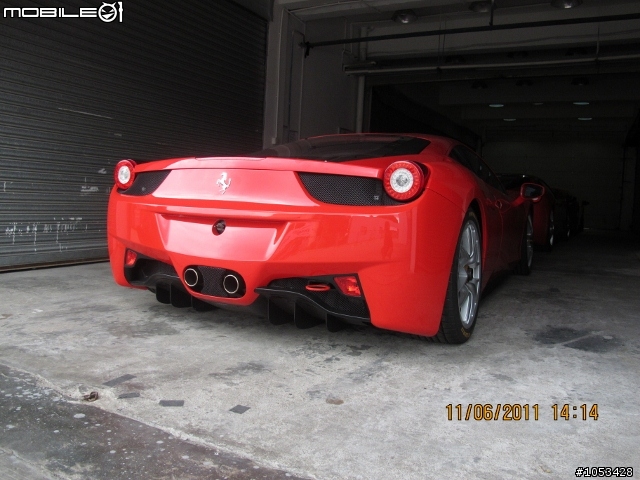 一堆賽道版458 IN ZIC