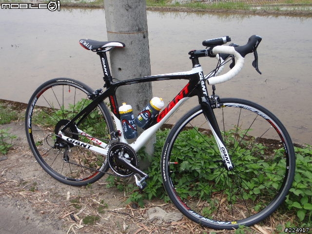 [分享]2010年GIANT DEFY Advanced 2 入手細部照片
