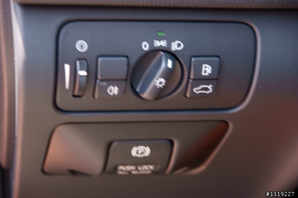 [開箱]XC60-T5旗艦版