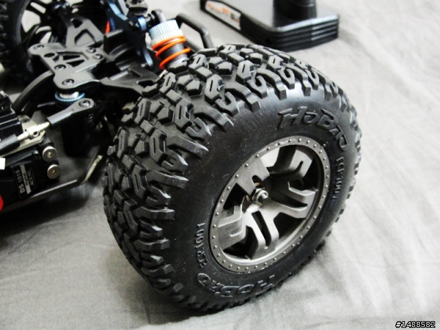 禾寶 HoBao(HB) TT10-ER 1/ 10 競速貨卡－越野貨卡集於一身！