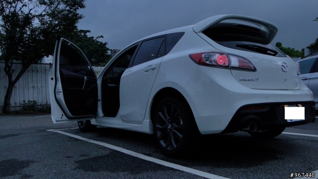 小弟在台灣的第一台車-------Mazda 3 2.0 5D