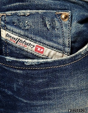 【分享】Diesel Larkee 880R &Peoples Market jeans 實穿