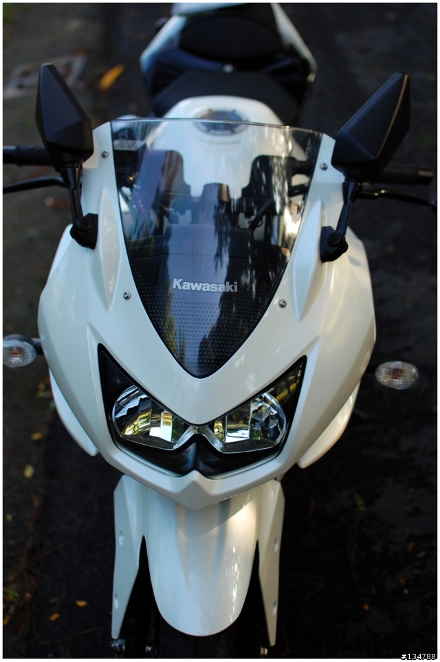 [開箱]走進高雄城市的白色小忍者Ninja250R!圖多!