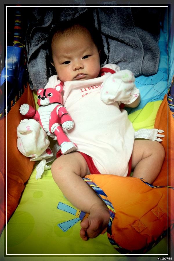 作爸爸的心意：送給女兒滿月禮～阿凱熊完成！