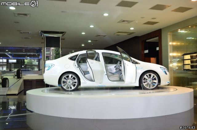 隨意看Luxgen Neora 桃園區巡迴展