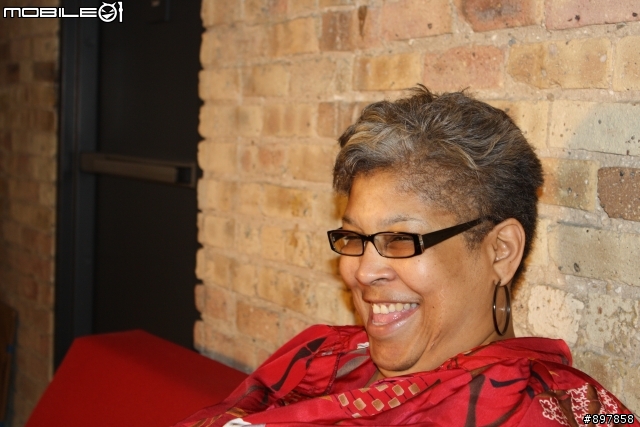 Canon 1000D EOS REBEL XS + 18-55mm IS Lens 街拍與人像