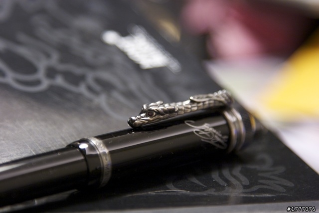 古董限量筆？Montblanc Imperial Dragon開箱文