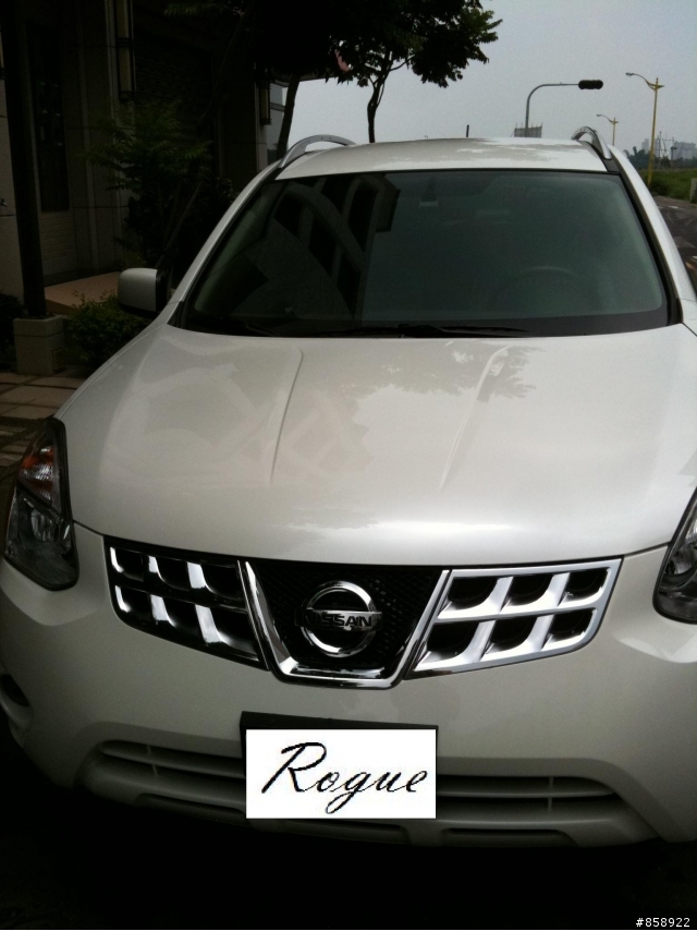 2011Nissan Rogue SL珍珠白之非常不專業之開箱文