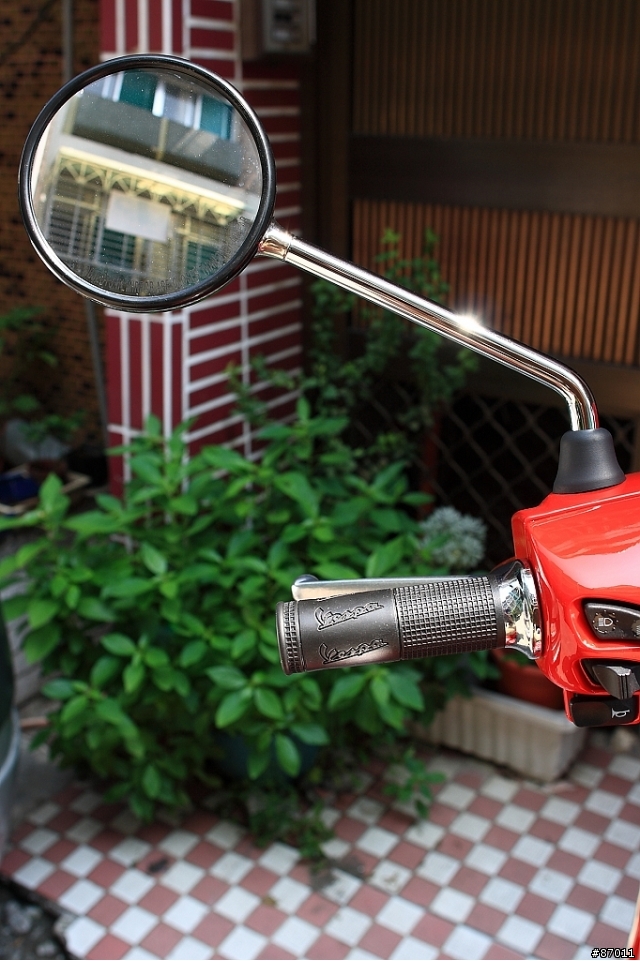 [開箱] Vespa LX125 火紅...