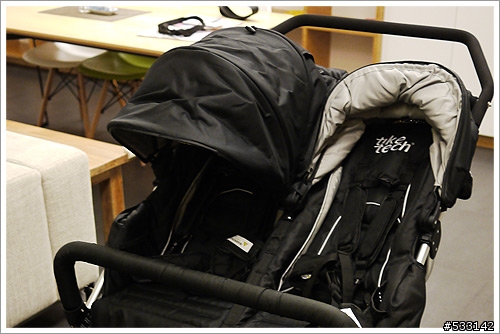 我家的航空母艦 Tiketech - CityX3 Swivel Twin Stroller