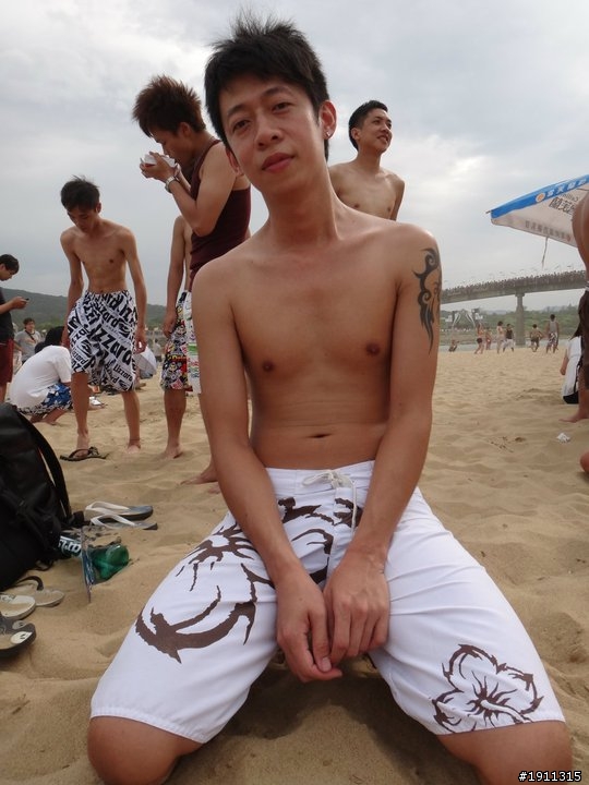 『求助達人』幫我把照片弄乾淨可以嗎@@??
