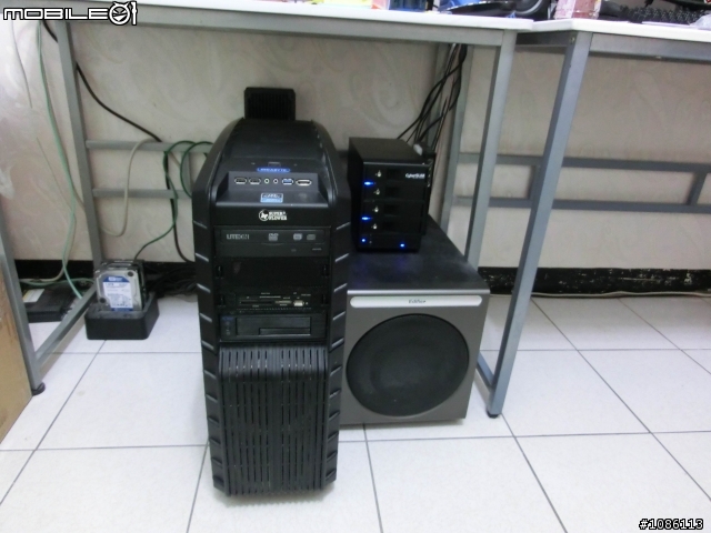 WD 迅猛龍 + CyberSLIM S84-U3S RAID 0