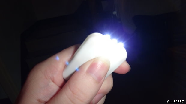 傳說中達聞西的發明--太陽能手電筒