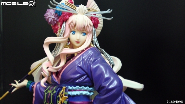 [開箱]Macross F 雪露 各版本分享 "07/21新增 - 30th cosplay版"