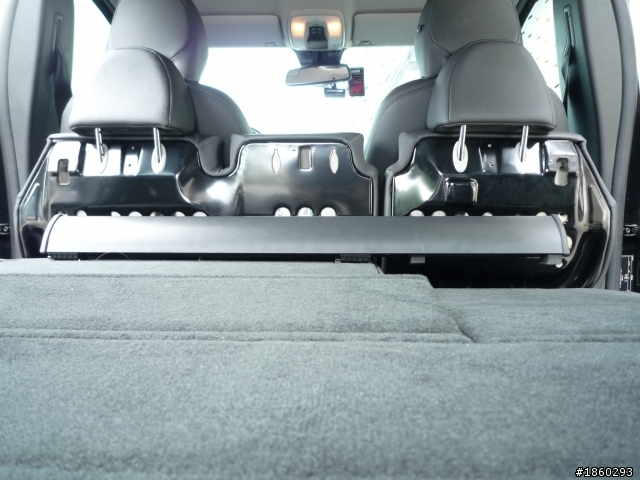 V50 D4 R  6個月滿30000km+後廂隔網開箱