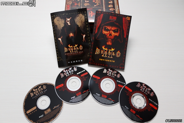 塵封10年的記憶《暗黑破壞神II世紀典藏版》簡單開箱