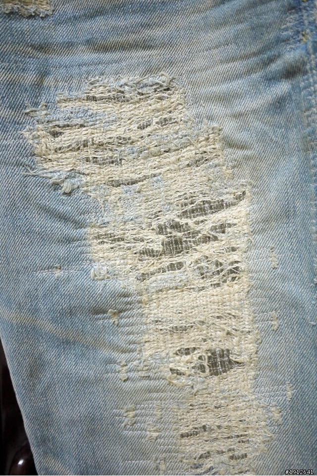 [分享] Hysteric Glamour HG NOBU SP Remake Denim (Light Indigo) W30
