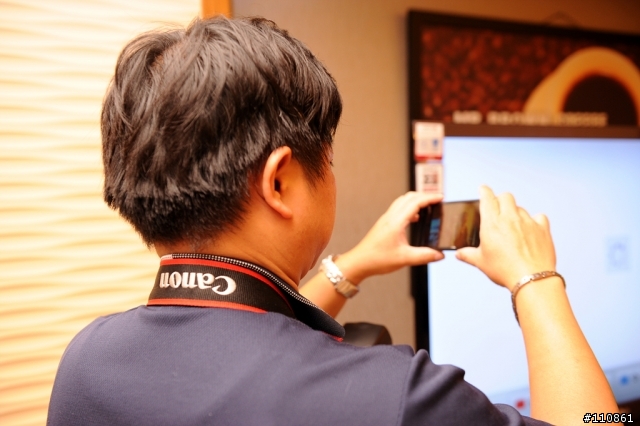 裸視3D誕生-  LG Optimus 3D頂級手機體驗會分享