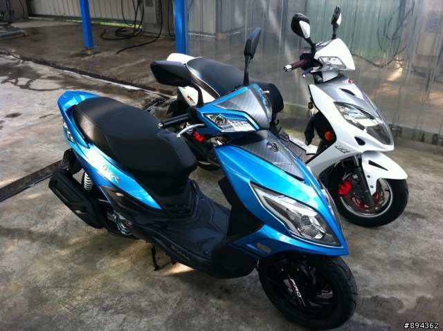 "開箱分享"Sym New Fighter ZR 炫光版