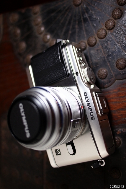 【西西分享】相機夠型才嚇趴---OLYMPUS PEN E-P3