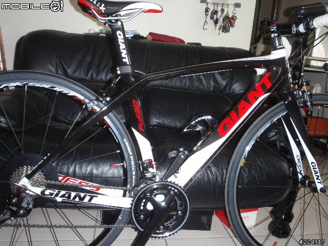 [分享]2010年GIANT DEFY Advanced 2 入手細部照片