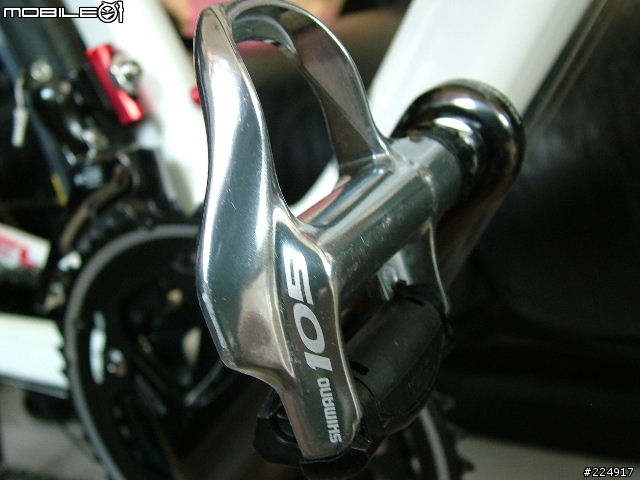 [分享]2010年GIANT DEFY Advanced 2 入手細部照片