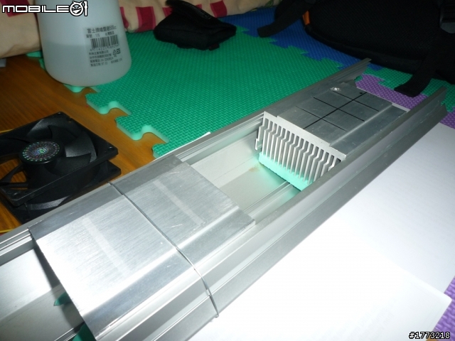 已更新，三波長LED燈完成!(圖+影)!![DIY]以LED作為植物光源，探討LED是否能作為植物生長燈，以及波長對植物的影響