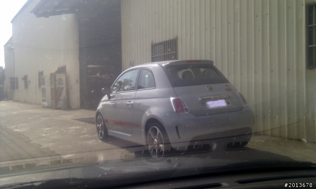 沒想到彰化居然有這種玩具fiat 500 abarth酷～～