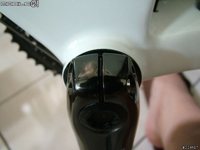 [分享]2010年GIANT DEFY Advanced 2 入手細部照片
