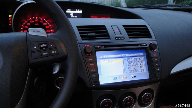 小弟在台灣的第一台車-------Mazda 3 2.0 5D
