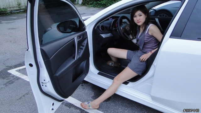 小弟在台灣的第一台車-------Mazda 3 2.0 5D