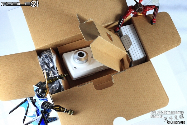 [開箱文] - AVN80X 智慧型網路監視攝影機