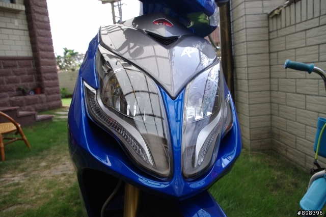 雷霆大帝180新車照