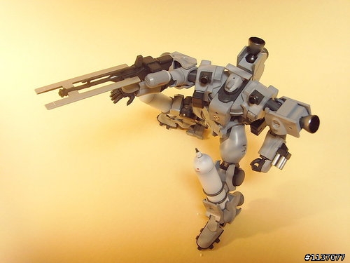 HG 1/144 鐵人宇宙型
