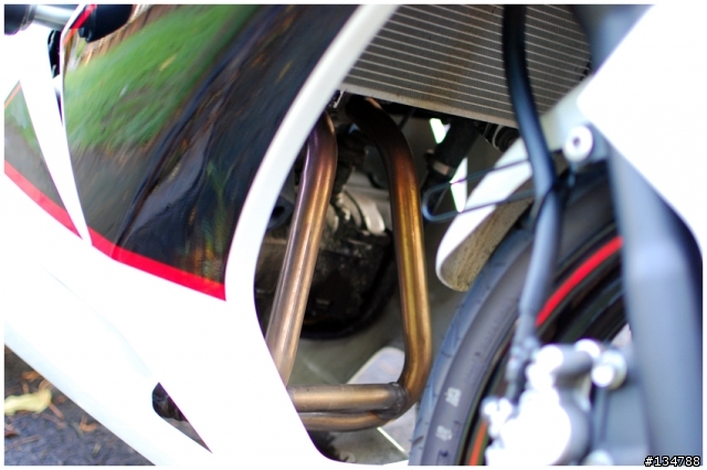[開箱]走進高雄城市的白色小忍者Ninja250R!圖多!