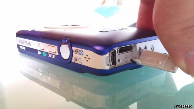 擁有HS的最低門檻－藍色IXUS 115 HS開箱。